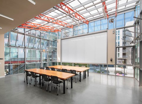 Co working lounge idea box at Idea1 Apartments in in San Diego CA