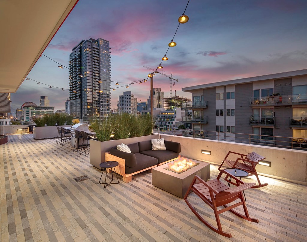 Rooftop lounge fire pit at Idea1 Apartments in in San Diego CA
