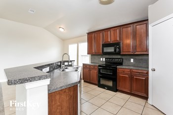 15202 Arnold 3 Beds House for Rent - Photo Gallery 5