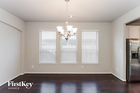 723 Chestnut Cove Lane 4 Beds Apartment for Rent
