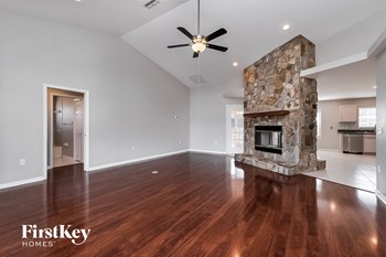 11442 Beechdale Avenue 3 Beds House for Rent - Photo Gallery 4