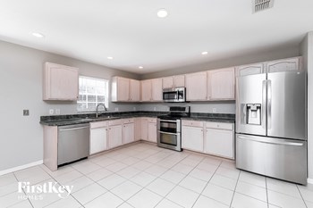 11442 Beechdale Avenue 3 Beds House for Rent - Photo Gallery 6