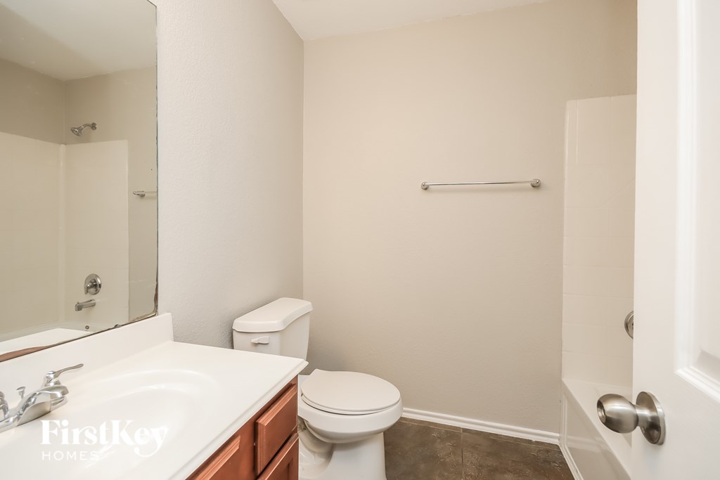 3040 Boxwood Springs Lane 4 Beds House for Rent - Photo Gallery 13