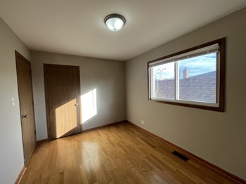 4805 S LATROBE 3 Beds House for Rent - Photo Gallery 10