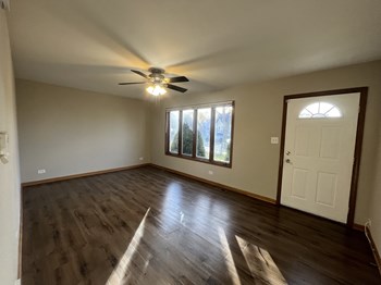 4805 S LATROBE 3 Beds House for Rent - Photo Gallery 11