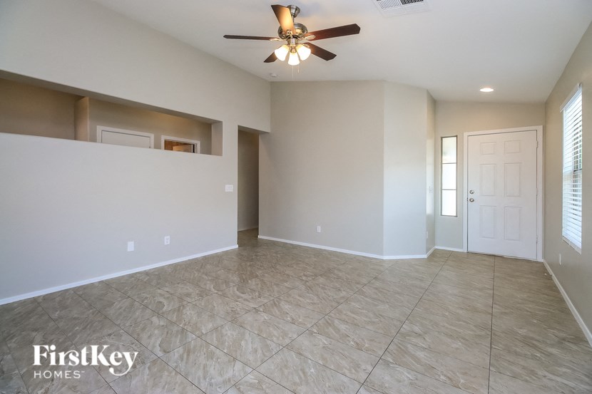 1976 W PROSPECTOR WAY 3 Beds House for Rent - Photo Gallery 2