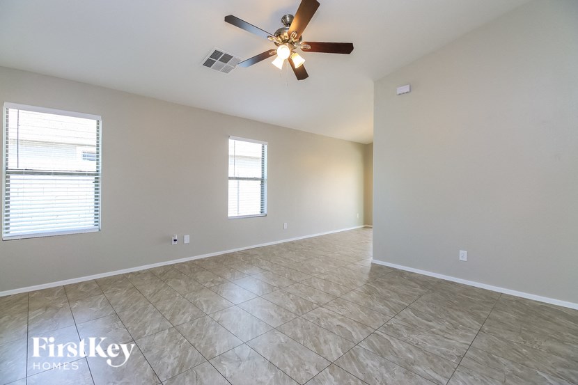 1976 W PROSPECTOR WAY 3 Beds House for Rent - Photo Gallery 4