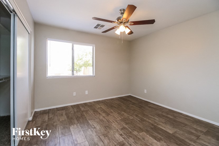 1976 W PROSPECTOR WAY 3 Beds House for Rent - Photo Gallery 8