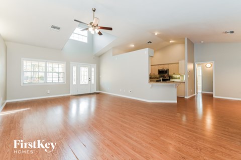 217 Greenwood Avenue 3 Beds Apartment for Rent