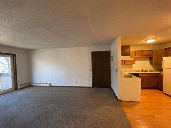 525 6th Ave North 1-2 Beds Apartment for Rent - Photo Gallery 9