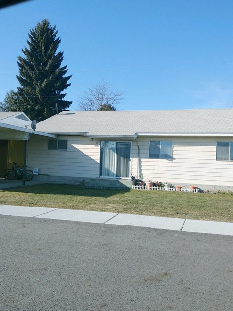 10655 Log Arch Lane # 10 Studio Apartment for Rent
