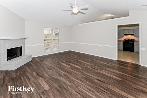6495 Westbury Ave 3 Beds Apartment for Rent
