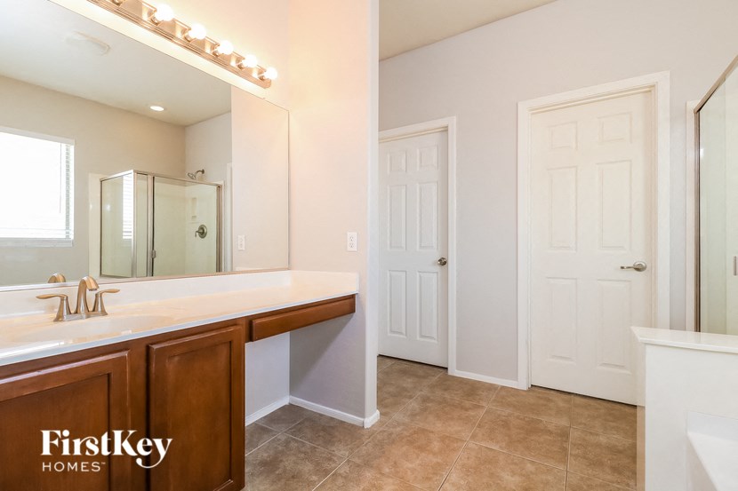 9918 W BLOCH Road 3 Beds House for Rent - Photo Gallery 10