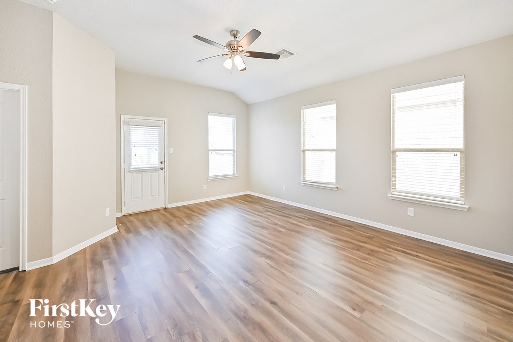 14302 Merganser Drive 3 Beds House for Rent - Photo Gallery 2