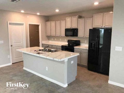 5017 Sable Chime Drive 5 Beds Apartment for Rent
