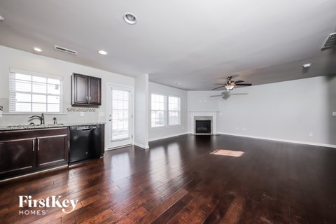 5721 Midstream Circle 3 Beds Apartment for Rent