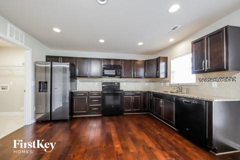 5721 Midstream Circle 3 Beds Apartment for Rent