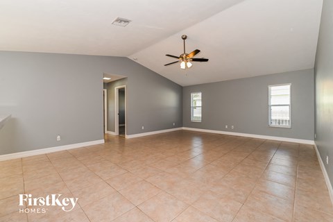 2226 NW 1St Street 3 Beds Apartment for Rent