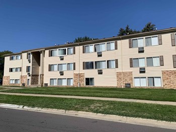 370 West Hopkins 1-2 Beds Apartment for Rent - Photo Gallery 36