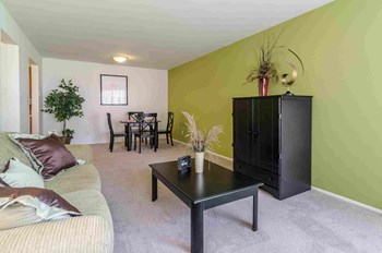 370 West Hopkins 1-2 Beds Apartment for Rent - Photo Gallery 15