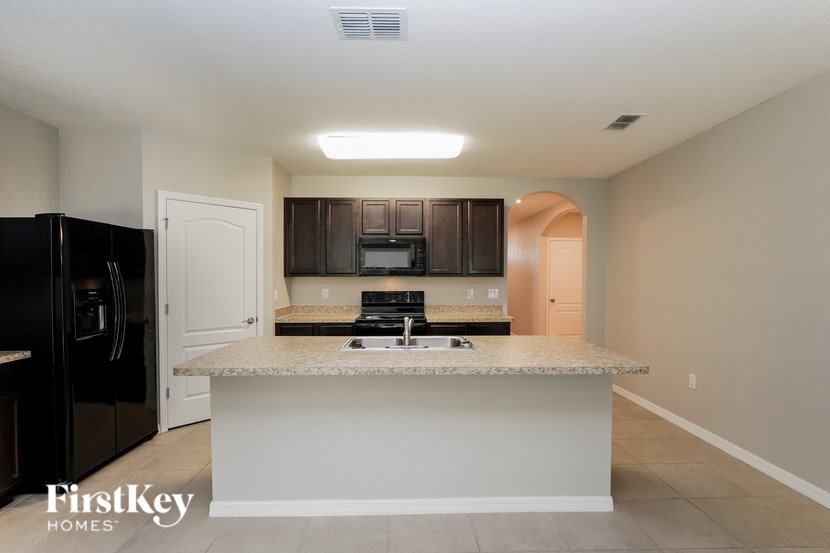 855 SHEEN CIRCLE 4 Beds House for Rent - Photo Gallery 4