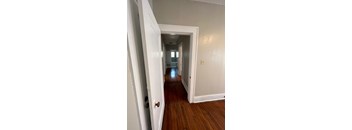 2 Bedrooms, 1 Bathroom
