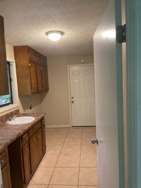 1459 Hidden Hills Pkwy