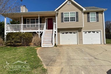 61 Majesty Dr 3 Beds Apartment for Rent