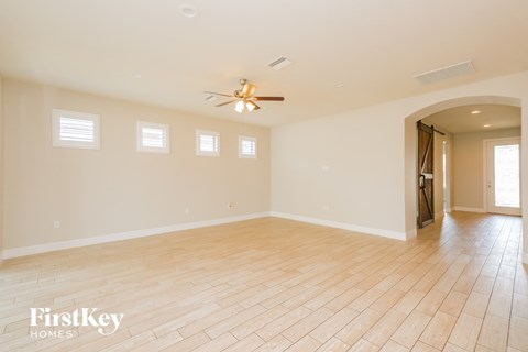 16303 TREASURE POINT DRIVE 3 Beds Apartment for Rent