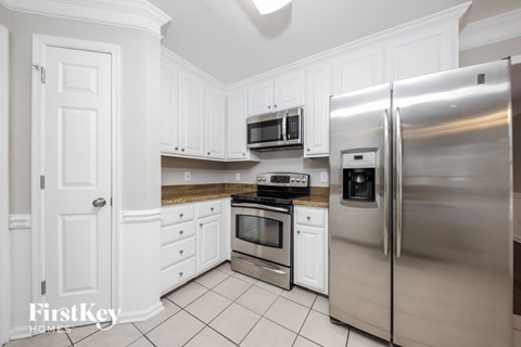 4908 Heritage Woods Court 4 Beds Apartment for Rent