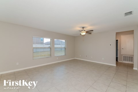 806 TIMELESS MOSS DRIVE 5 Beds Apartment for Rent