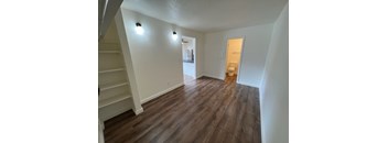 Downstairs Deluxe Studio