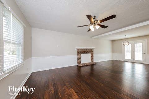 107 Brookleigh Court 3 Beds Apartment for Rent
