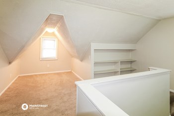 4472 GLENVIEW RD 3 Beds House for Rent - Photo Gallery 10