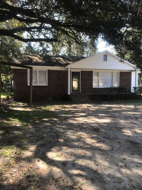 2914 Third St - NO PETS ALLOWED 3 Beds Apartment for Rent