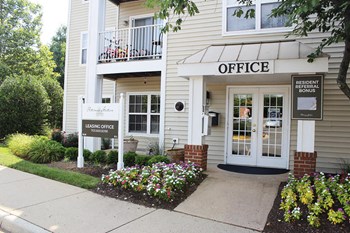 652 Fort Evans Rd NE 2-3 Beds Apartment, Affordable for Rent - Photo Gallery 21