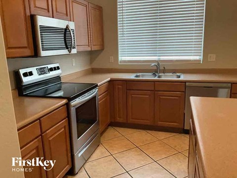 2911 W CARSON Road 4 Beds Apartment for Rent