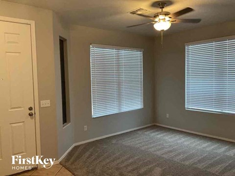 2911 W CARSON Road 4 Beds Apartment for Rent