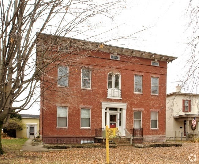 65 East William Street, Delaware, OH 43015