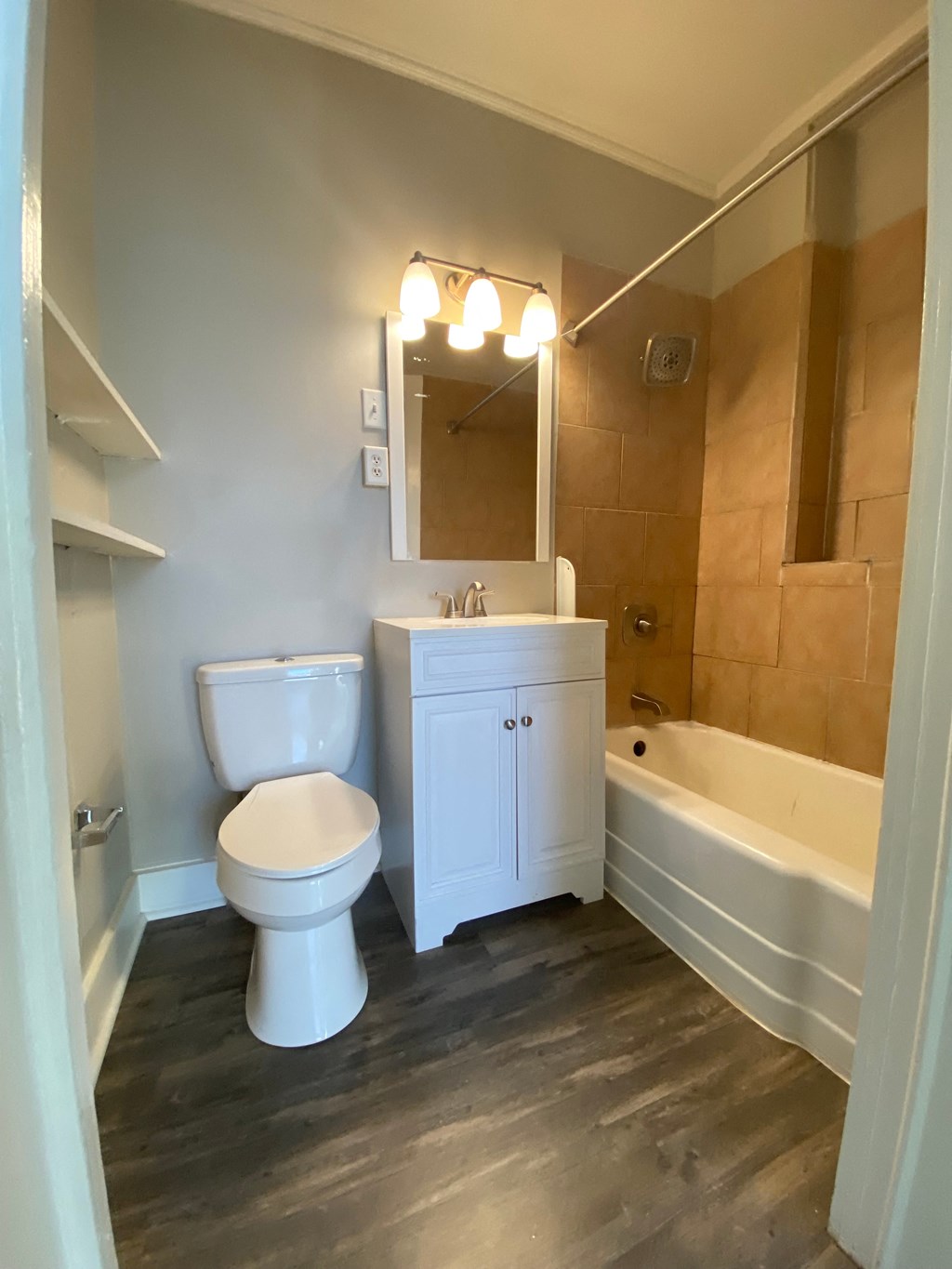 65 East William Street, Delaware, OH 43015