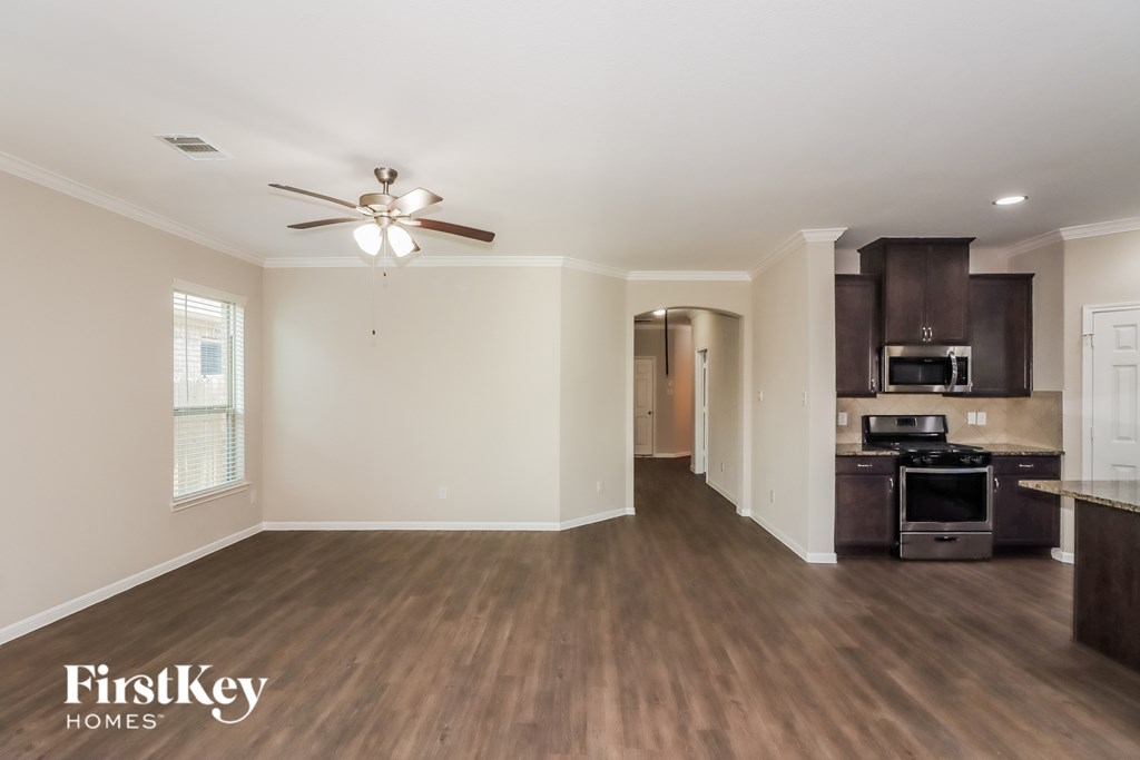 2201 Windy Grove Drive 3 Beds House for Rent - Photo Gallery 4