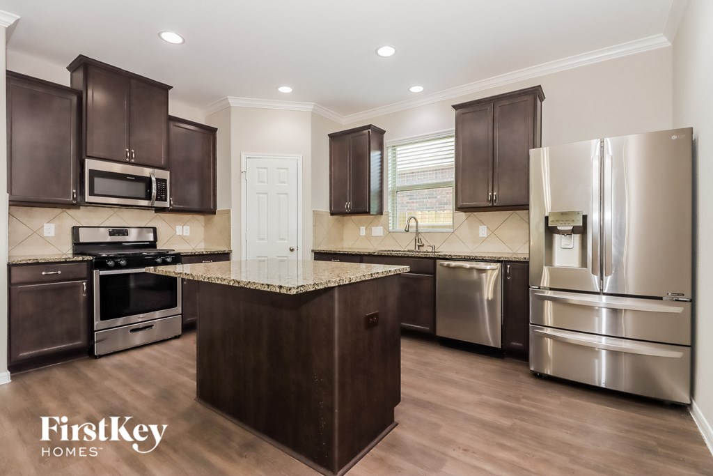 2201 Windy Grove Drive 3 Beds House for Rent - Photo Gallery 5