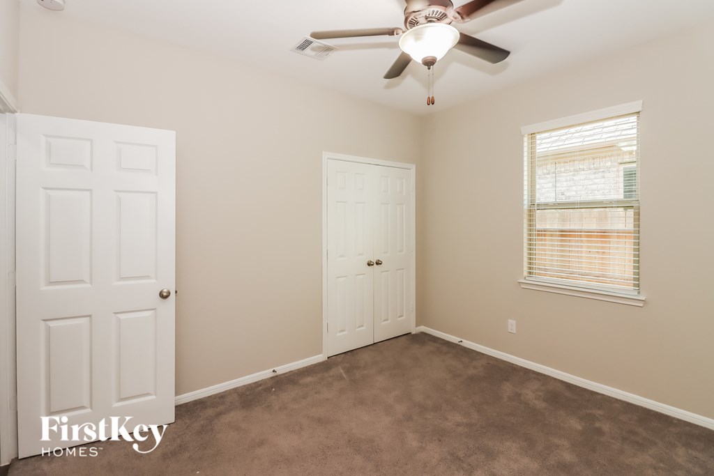 2201 Windy Grove Drive 3 Beds House for Rent - Photo Gallery 11