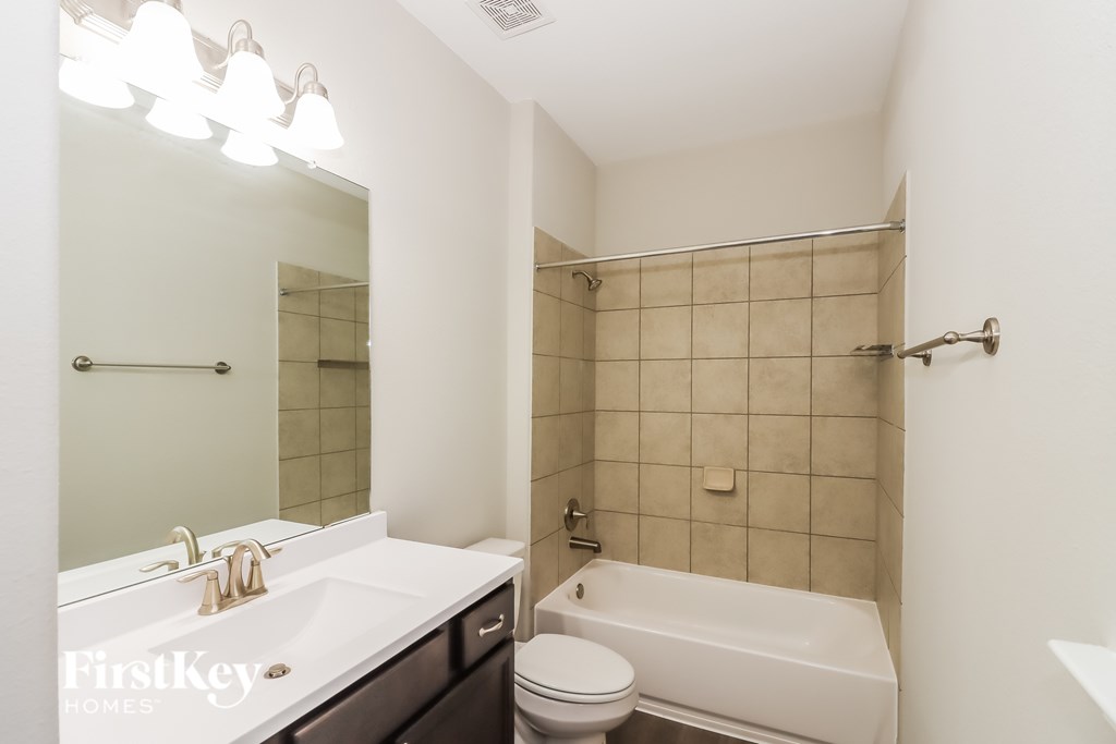 2201 Windy Grove Drive 3 Beds House for Rent - Photo Gallery 13