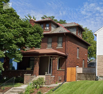 1466 Summit Ave. 3 Beds Apartment for Rent