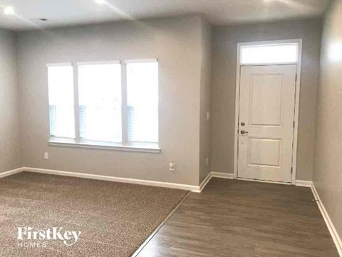 1207 Harkey Creek Drive 5 Beds Apartment for Rent