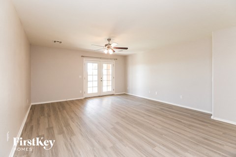 4285 E Whitehall Drive 3 Beds Apartment for Rent