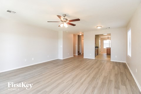 4285 E Whitehall Drive 3 Beds Apartment for Rent