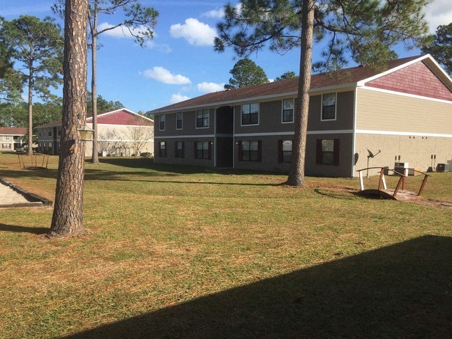 Summerbend Apartments