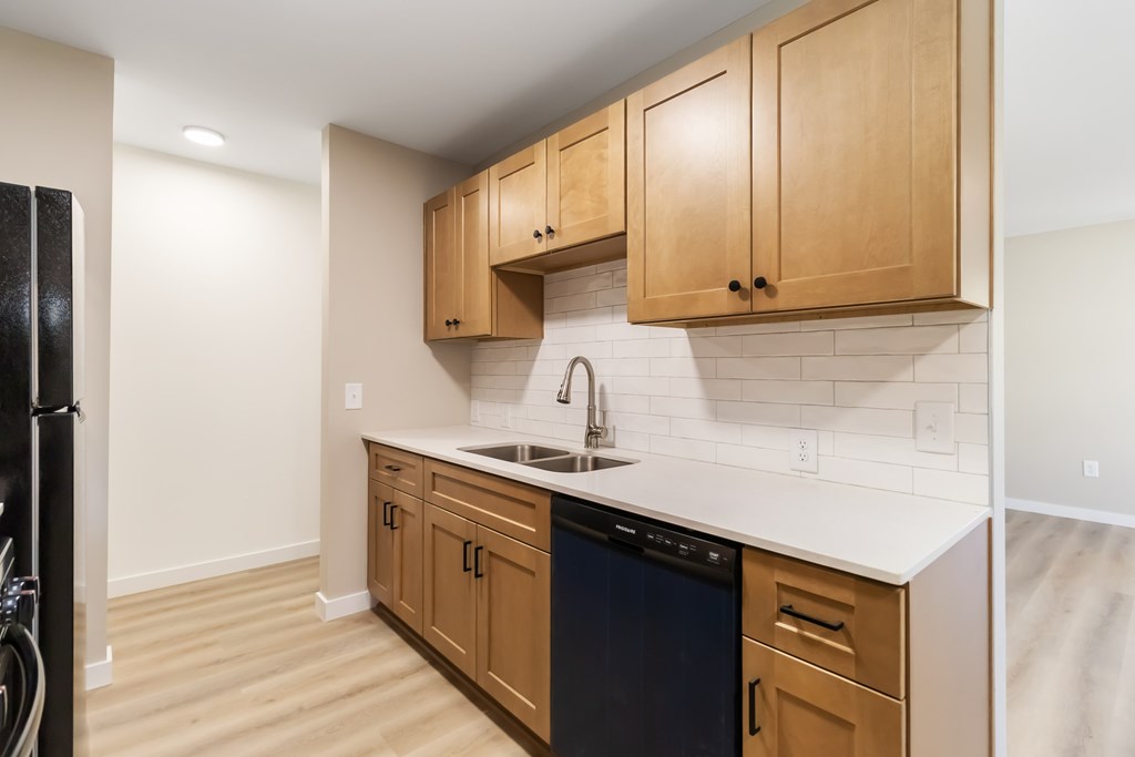 8022 Tremaine Ct #D 2 Beds House for Rent - Photo Gallery 17